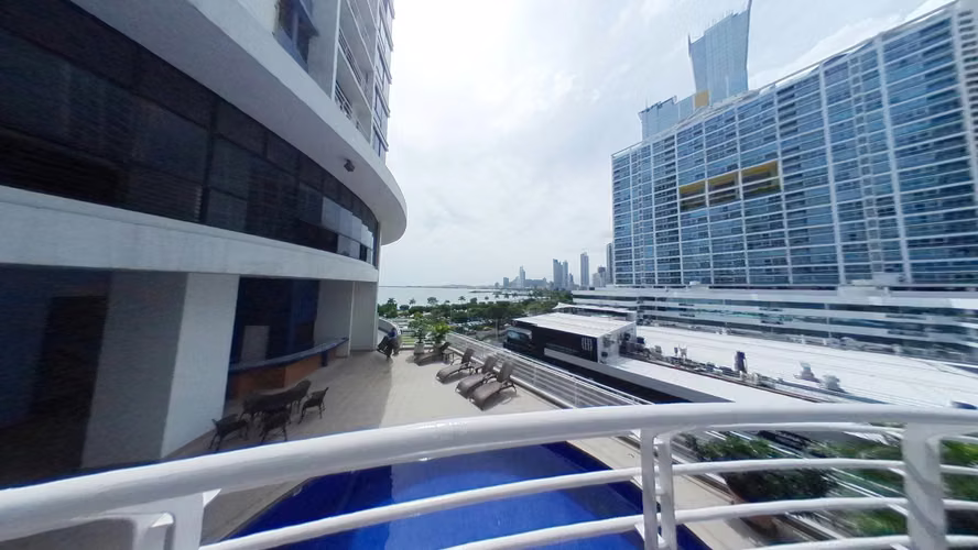 Apartamento en Venta en Avenida Balboa Los Delfines 24YCG7944