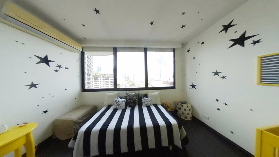 Apartamento en Venta en Avenida Balboa Los Delfines 24YCG7944