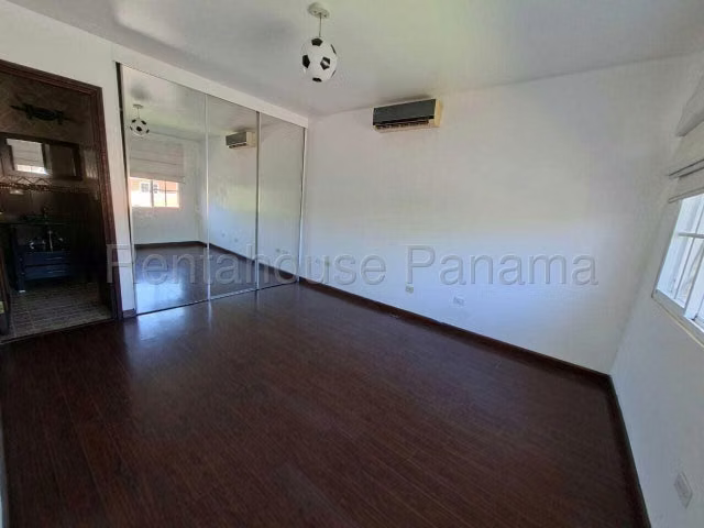 Casa en Venta en Costa Dorada Costa del Este 26YCG6634