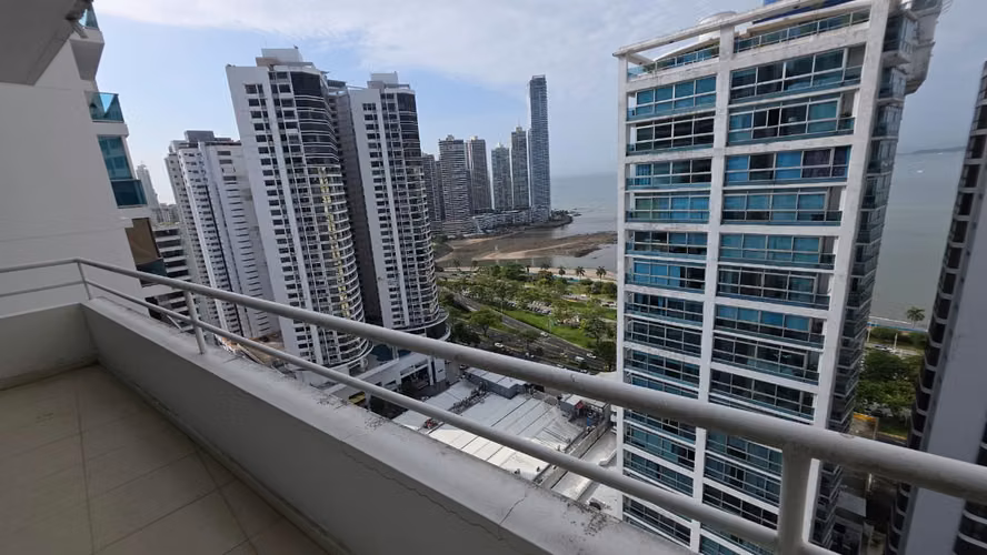 ¡En Alquiler! Amplio Apartamento con Línea Blanca, PH Sol Marina - Imagen 4