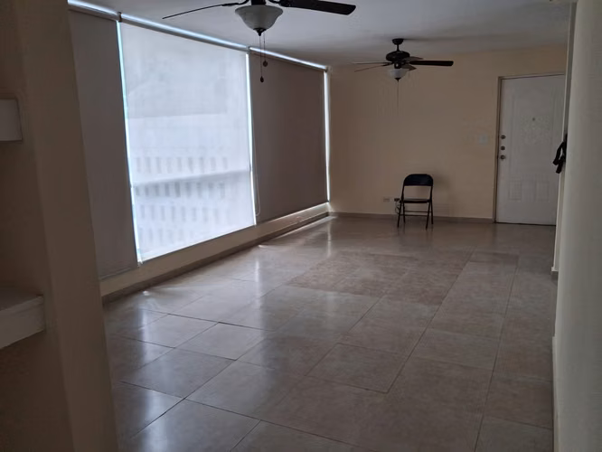 ¡En Venta! Apartamento de 99 m² con Vista al Mar