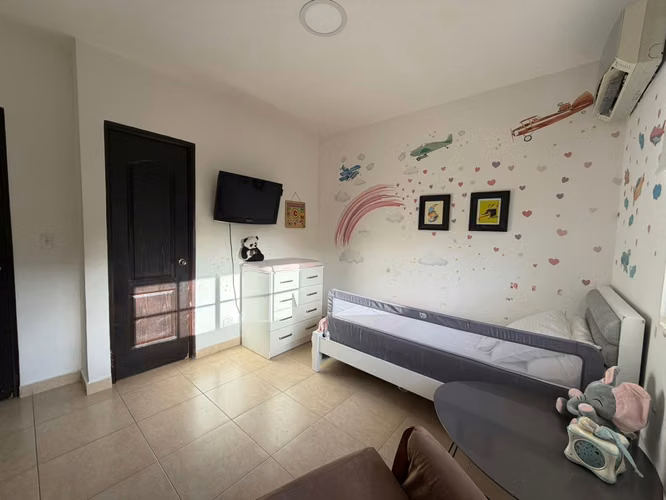 Venta de Casa en Villa Valencia, Costa Sur