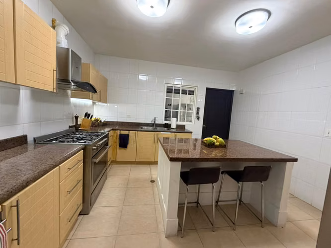 Venta de Casa en Villa Valencia, Costa Sur