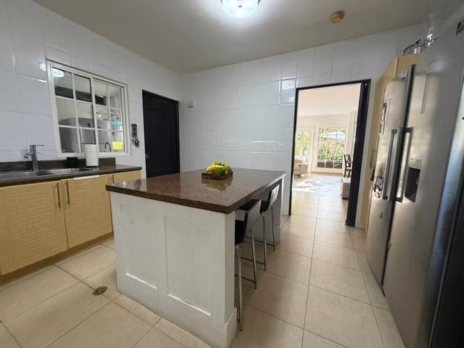 Venta de Casa en Villa Valencia, Costa Sur