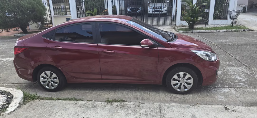 Alquiler de HYUNDAI Accent 2020 $165 semanal