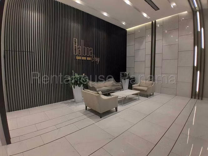 Alquiler de Amplio Apartamento en Bella Vista 27*468Mfk