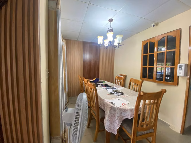 Casa en Venta con Piscina | 4 Recámaras | 319 m² de Terreno | Las Cumbres
