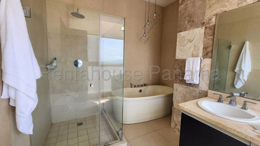 Apartamento en Venta en Avenida Balboa 25EPP3980