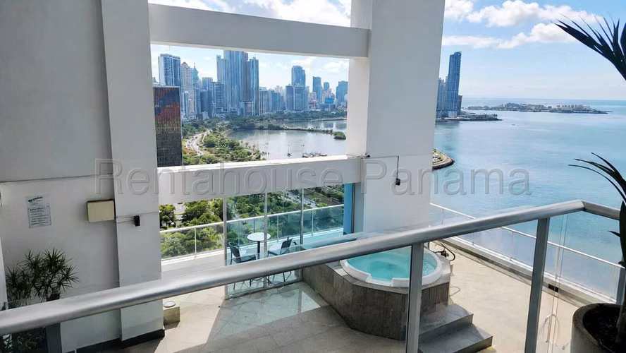Apartamento en Venta en Avenida Balboa 27EPP305