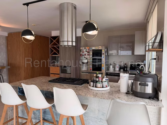 Apartamento en Venta en Costa del Este 27EPP261