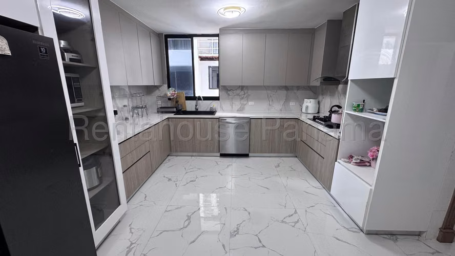 Apartamento en Venta en Avenida Balboa 27EPP167