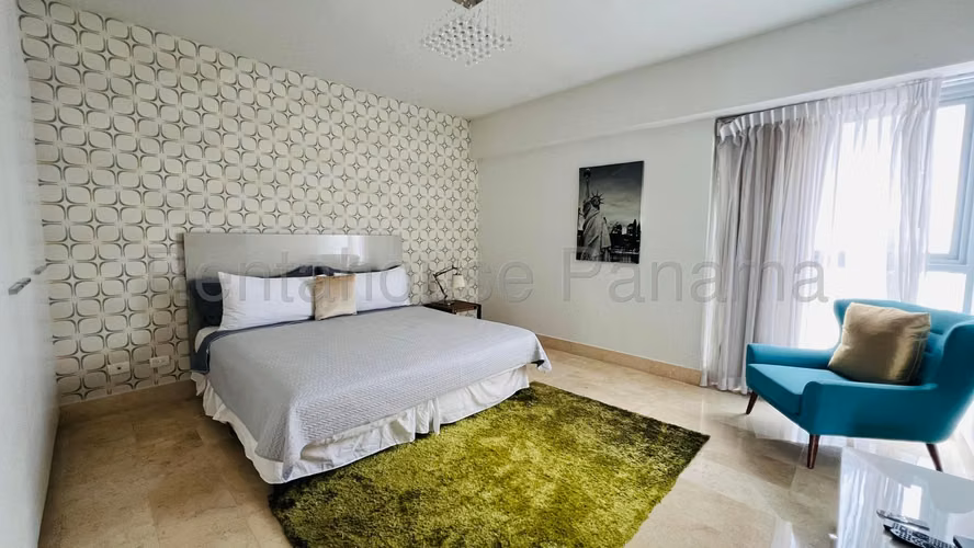 Venta de Elegante Apartamento Con Iluminacion natural en Av Balboa 27*462Mfk