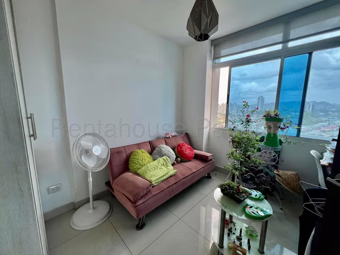 Vendo Apartamento en 12 de Octubre KA25-8451