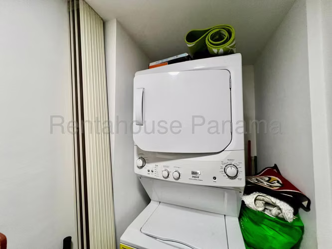 Vendo Apartamento en 12 de Octubre KA25-8451