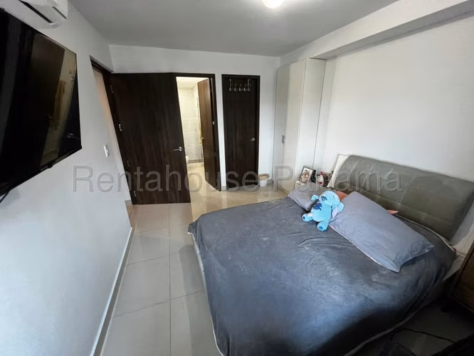 Vendo Apartamento en 12 de Octubre KA26-1636