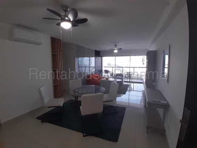 Apartamento en Alquiler en Bella Vista 27PPM468