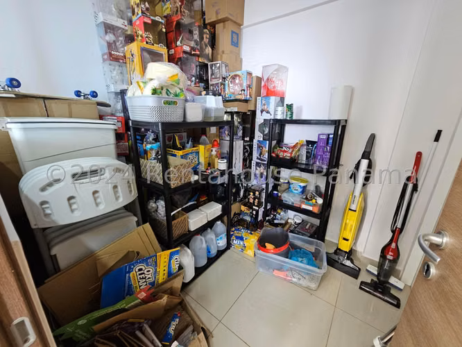 Se Vende Apartamento en Costa del Este MDV27-440