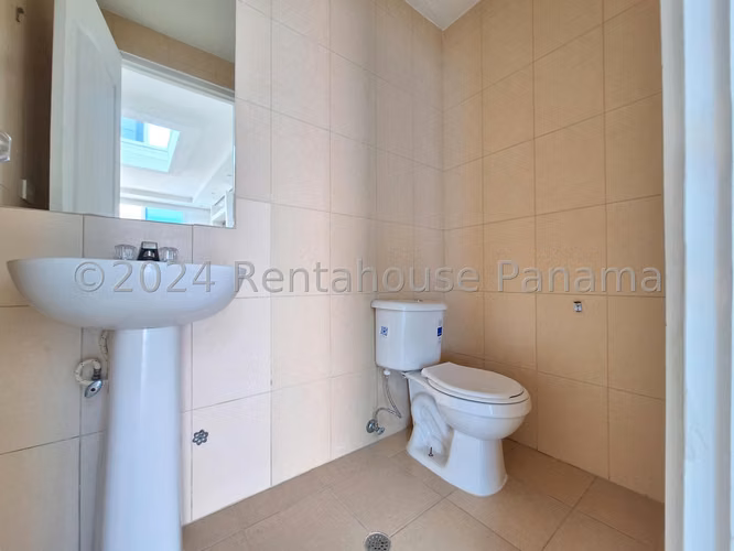 Se Vende Apartamento en Playa Blanca MDV25-2343