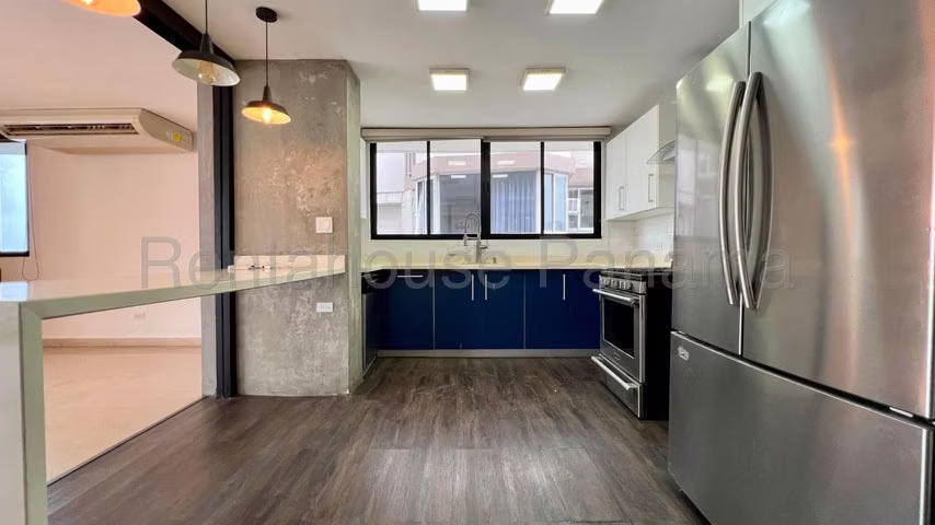 Apartamento en alquiler en PH Antonatos 27LRL470