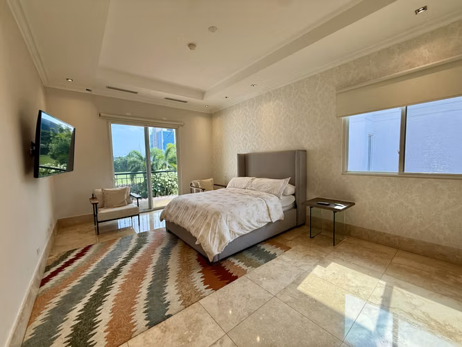 Venta de casa en Fairway Estates, Santa Maria