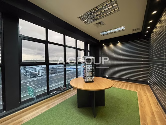 Oportunidad - Plaza Edison - Se vende local comercial en planta baja