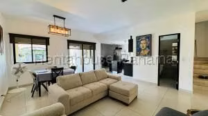 Venta de Casa con 190m2 en Panama Pacifico PH Woodlands 26-513SR