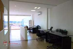 Venta de Galera con 3000m2 en Tocumen PH Galera Las Americas 21-4679SR