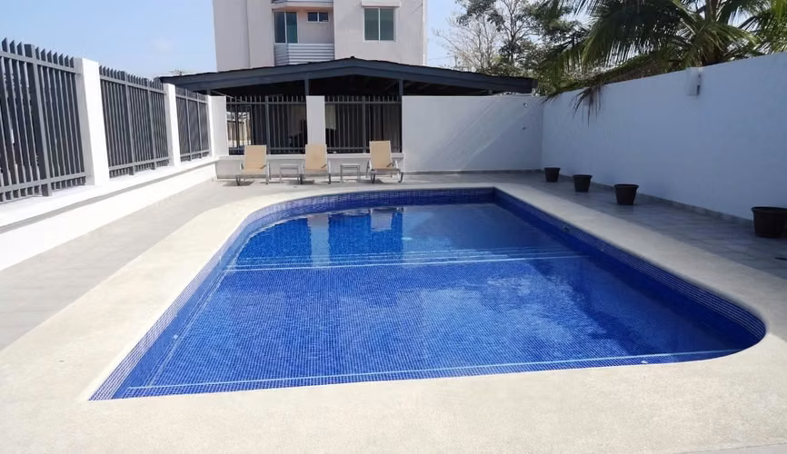 VENDO APARTAMENTO EN CHANIS, 3 RECAMARAS, 118M2, CON AREA SOCIAL.