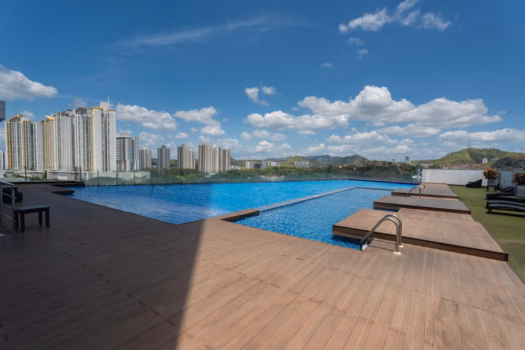REMATE BANCARIO DE APARTAMENTO - PH SKY POINT - JS