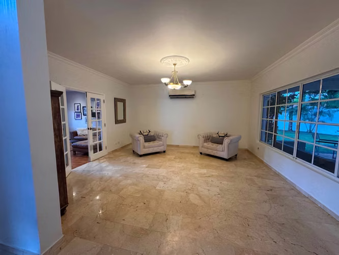 CASA EN VENTA EN COSTA SERENA EN COSTA DEL ESTE EXCELENTE DEAL - Imagen 3