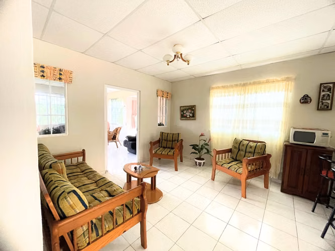 Se Vende Casa en Altos de Cerro Azul REMATE