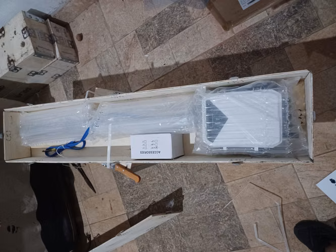 Bomba de agua solar con 2x paneles solaresLongi de 355 Watts - Imagen 3