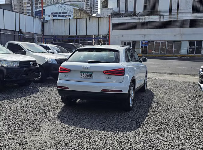 Audi Q3 2.0 T quattro