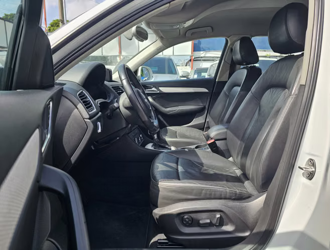 Audi Q3 2.0 T quattro