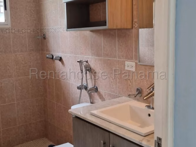 VENTA DE CASA EN ARRAIJAN ABS