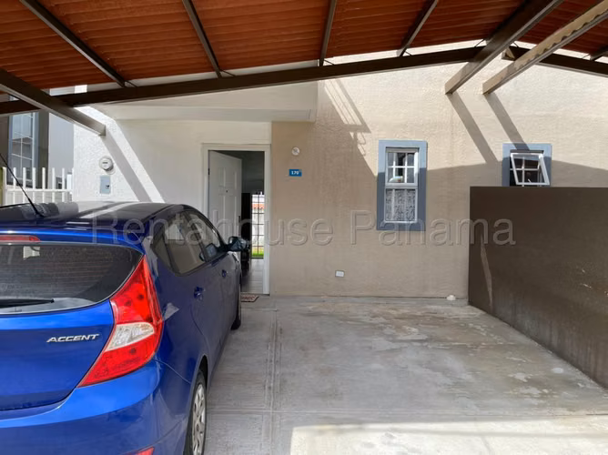 VENTA DE CASA EN ARRAIJAN ABS