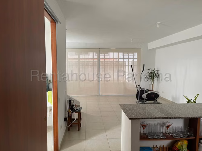 VENTA DE CASA EN ARRAIJAN ABS