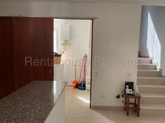 VENTA DE CASA EN ARRAIJAN ABS