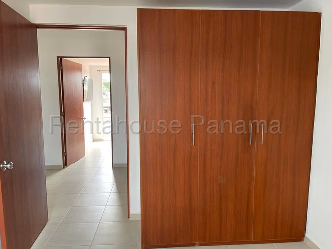 VENTA DE CASA EN ARRAIJAN ABS