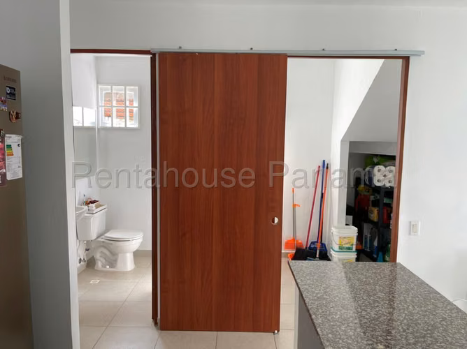 VENTA DE CASA EN ARRAIJAN ABS
