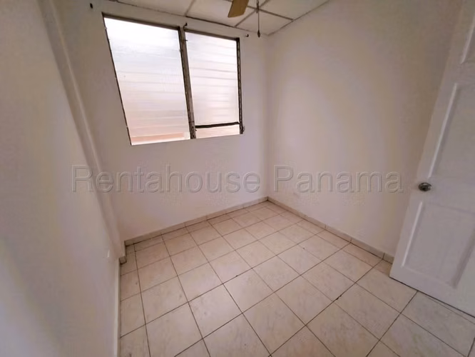 Se Vende Apartamento en Avenida Balboa YDU
