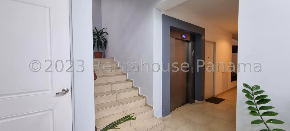 Se Vende Apartamento en Juan Diaz YDU