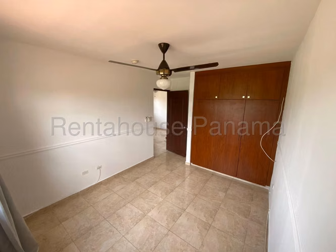 VENTA DE CASA EN LAS CUMBRES ABS