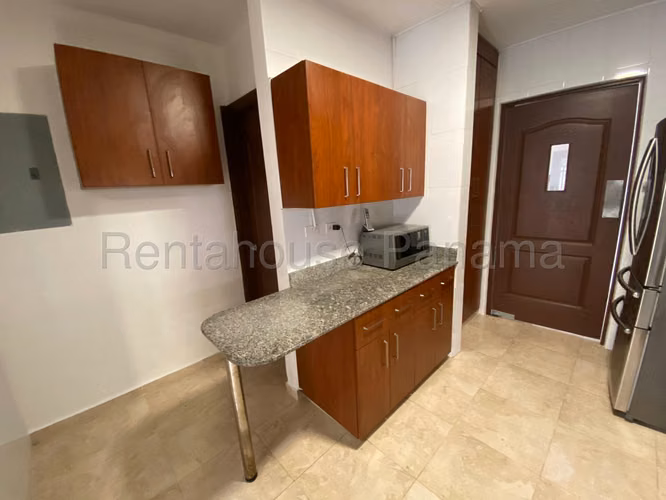 VENTA DE CASA EN LAS CUMBRES ABS