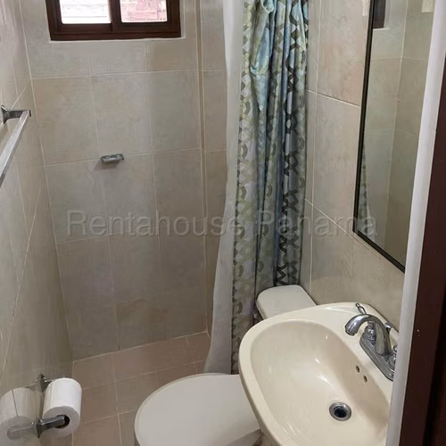 VENTA DE CASA EN LAS CUMBRES ABS