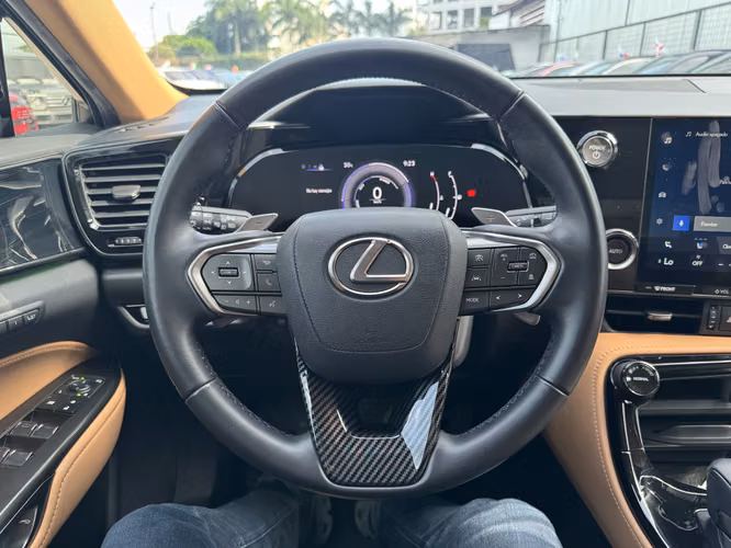 LEXUS NX350H 2024