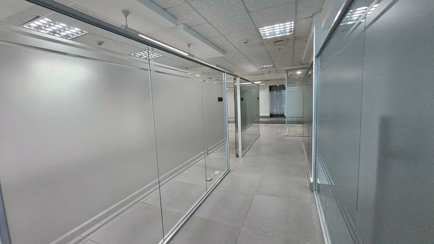 Venta de oficina remodelada en Costa del este