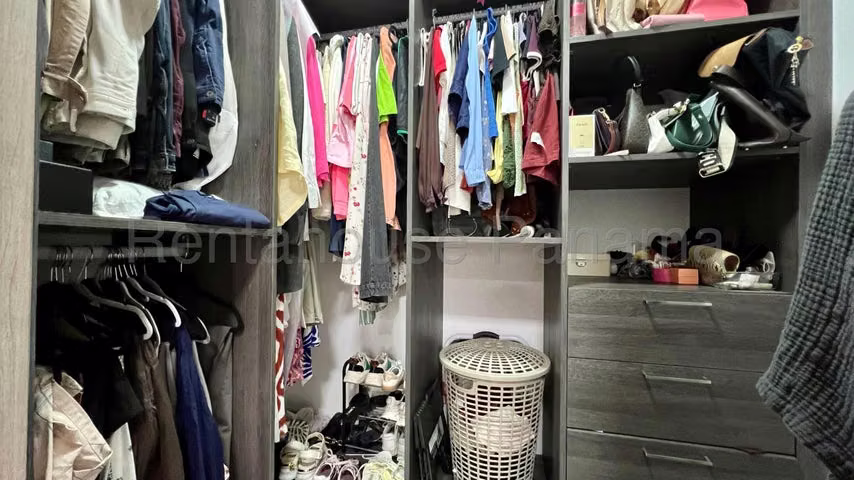 Apartamento Amoblado en Alquiler en Hato Pintado 2 Recámaras Balcón