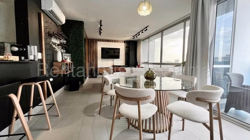 Apartamento Amoblado en Alquiler en Hato Pintado 2 Recámaras Balcón
