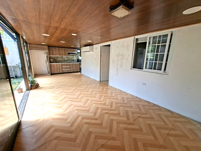 27465. Se vende a precio de avaluo casa 189m, 3 recamaras, 2 baños, jardin.
